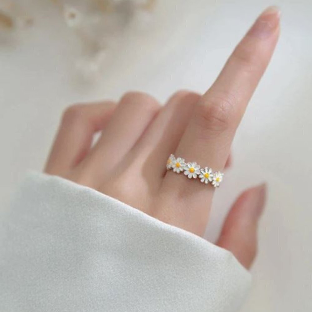 Sterling Silver Daisy Flower Adjustable Ring